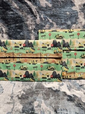 Reusable Food Storage Bags with Construction Print - Green/Yellow